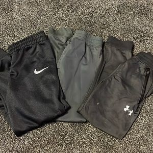 Boys Under Armour Joggers size 6-7